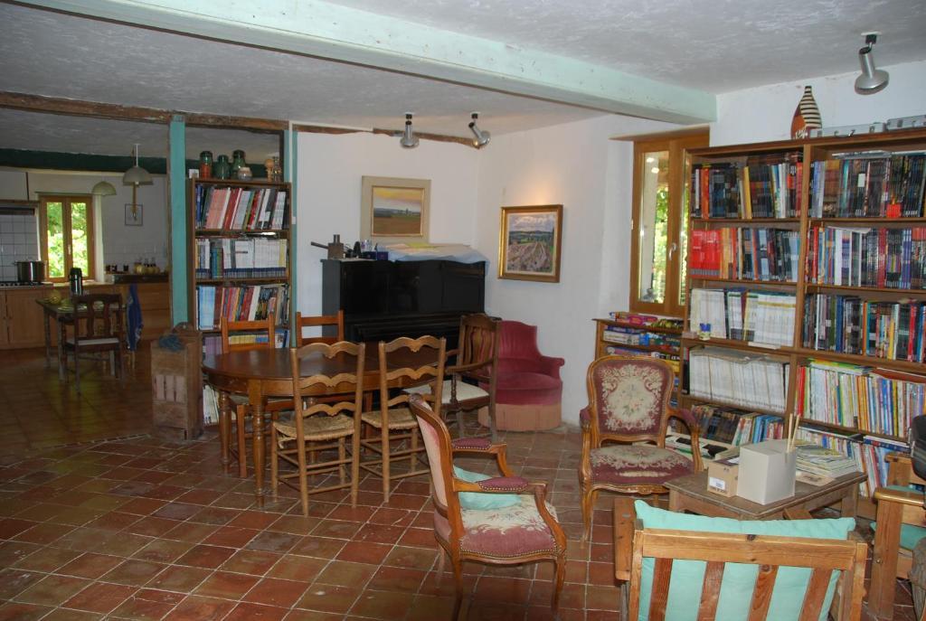 Chambres D'Hotes Le Chintre Queyssel Εξωτερικό φωτογραφία
